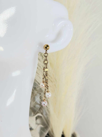 Dhalia Daze Drop Dangling / Freshwater Pearl Earrings