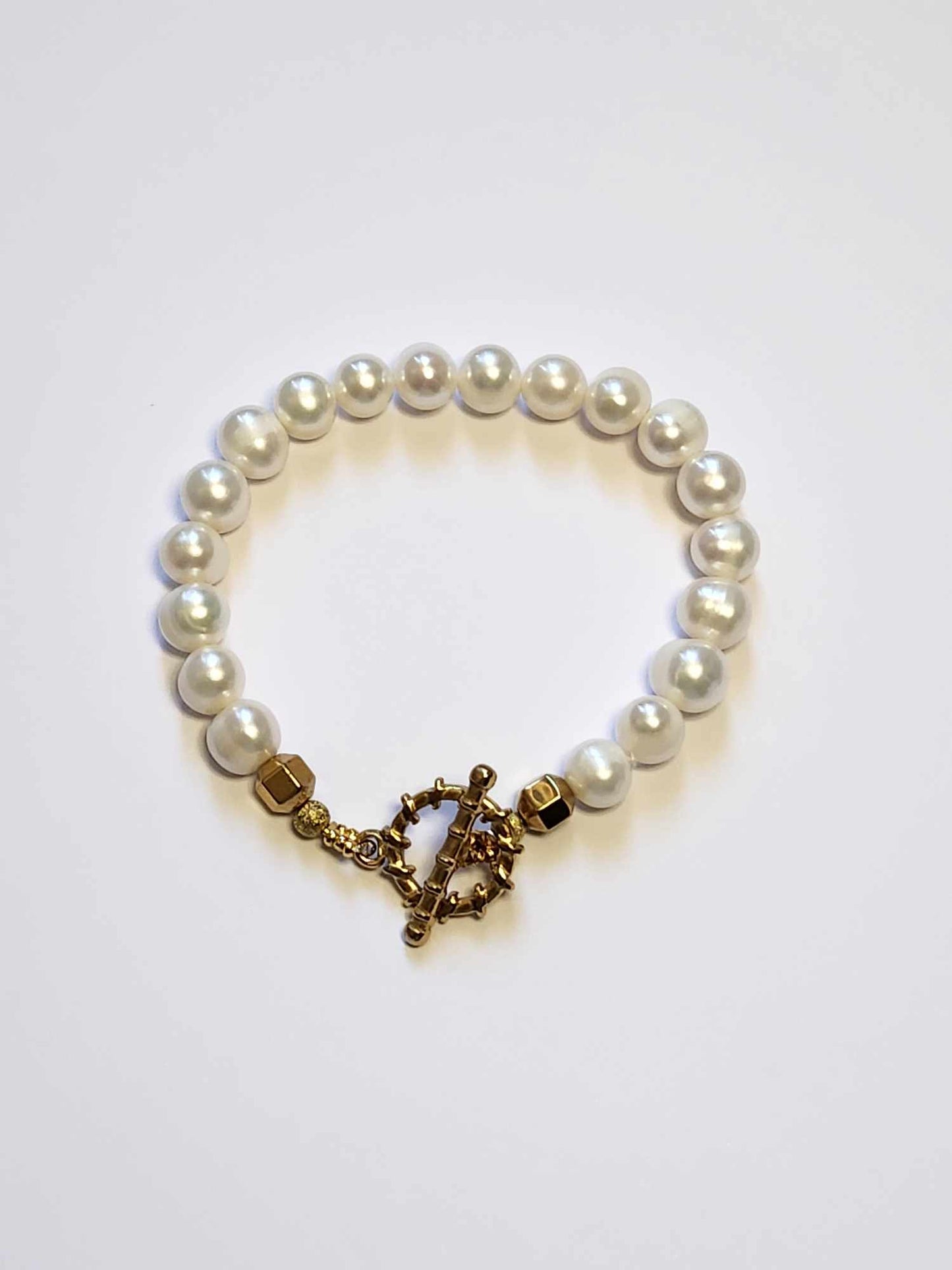 Mermaid's Treasure Pearl Bracelet