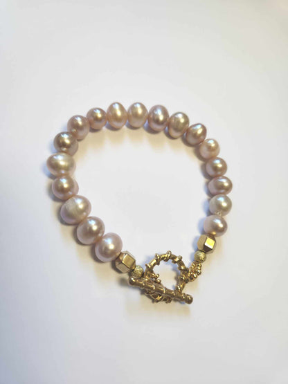 Mermaid's Treasure Pearl Bracelet