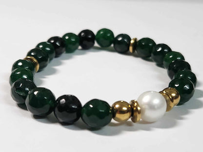 Enchanted Forest Green Jade and Pearl Bracelet