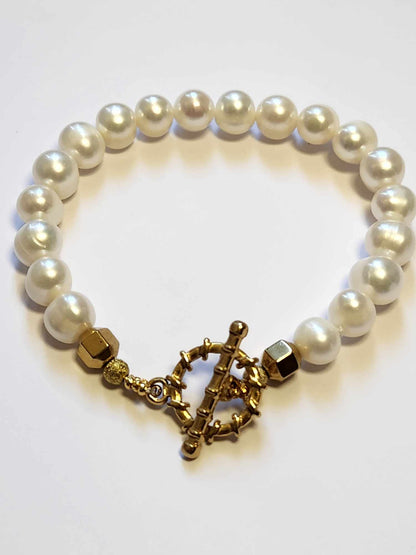 Mermaid's Treasure Pearl Bracelet