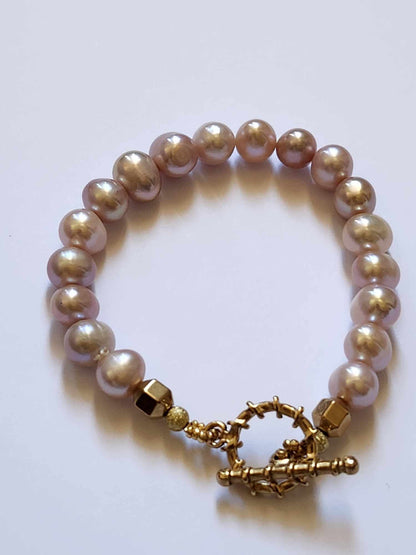 Mermaid's Treasure Pearl Bracelet