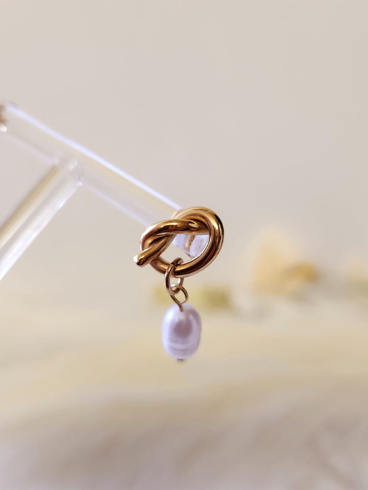 Luna Bloom | Golden Knot Pearl Earrings