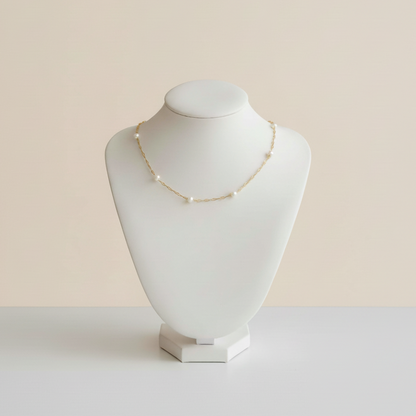 Pura | Dainty Pearl Necklace
