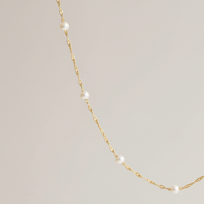 Pura | Dainty Pearl Necklace