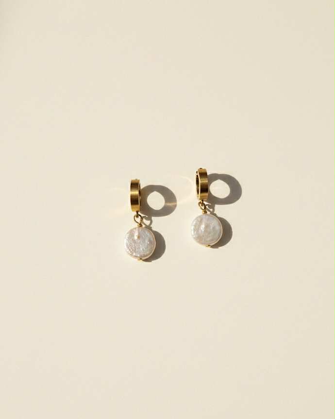 Luna Magnolia| Baroque Pearl Hoop Earrings