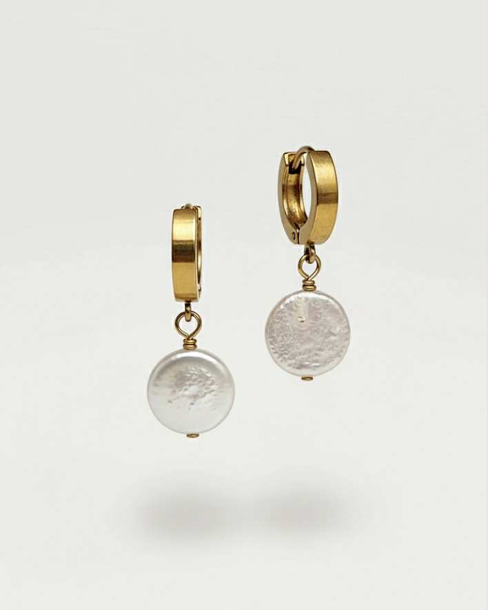 Luna Magnolia| Baroque Pearl Hoop Earrings