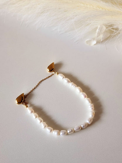 Camellia Heart [Freshwater Pearl Bracelet